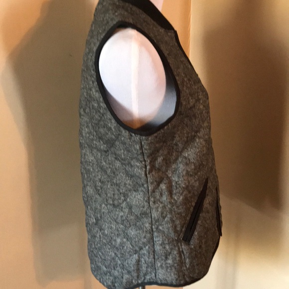 Old Navy Herringbone Vest - Picture 3 of 4